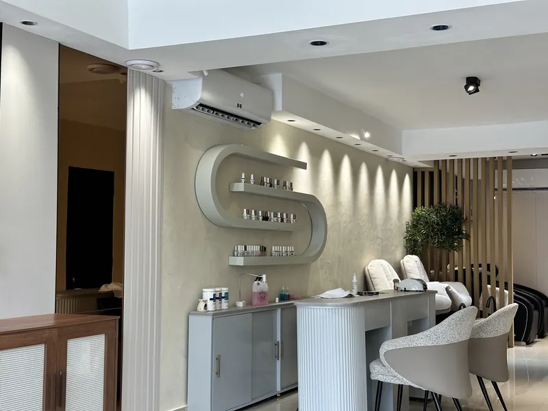 Área de manicura del salón